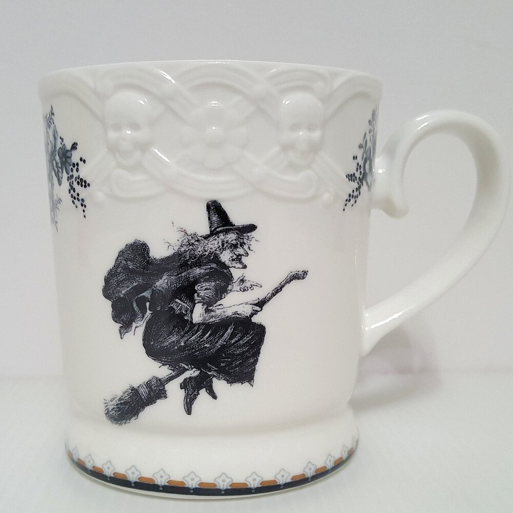 NEW Williams Sonoma SPOOKY SOIREE Mug Witch 12 OZ Stoneware Halloween NIB